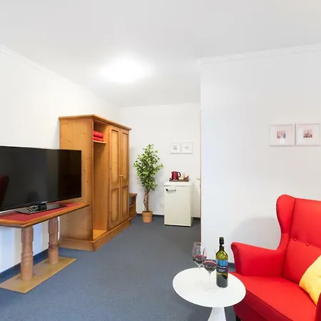 Hotel Garni Noeserlgut Linz