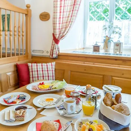 Garni Noeserlgut Linz