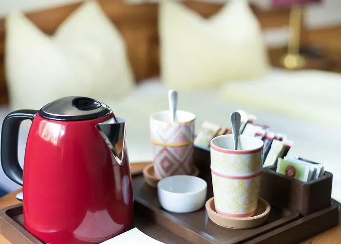 فندق Garni Noeserlgut 4*