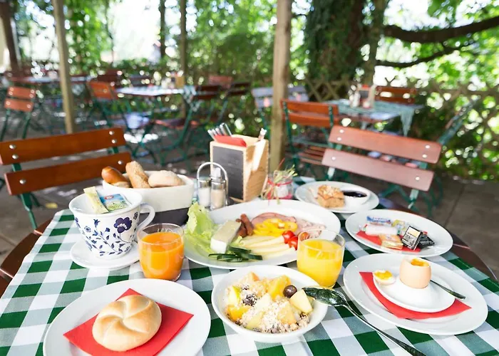 Garni Noeserlgut فندق