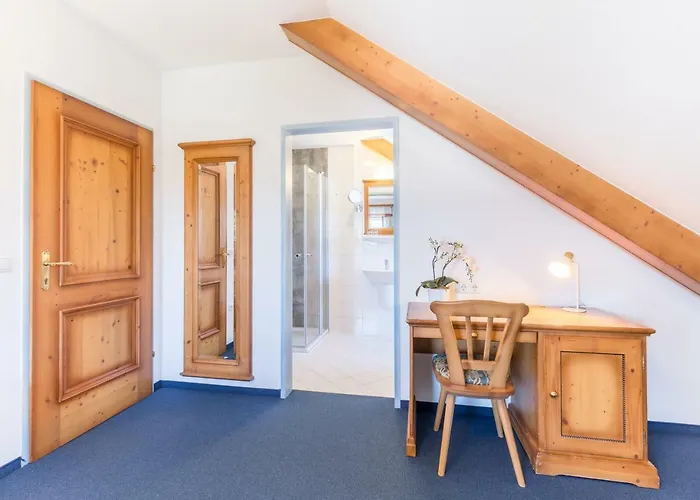 Garni Noeserlgut Hotel 4*