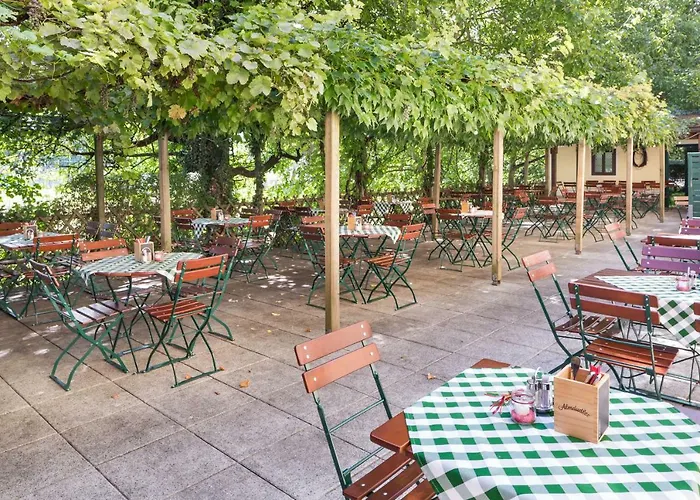 Garni Noeserlgut فندق لينتز